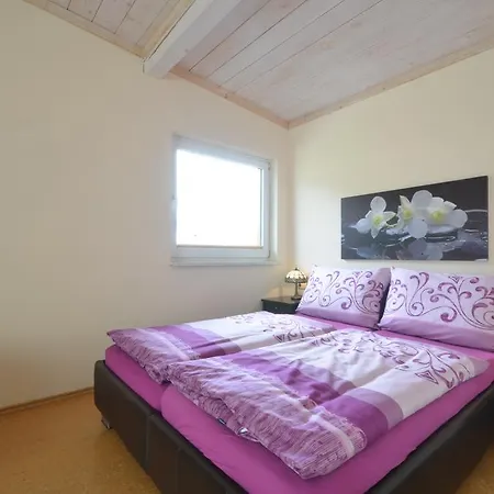 Yulia Chalet *