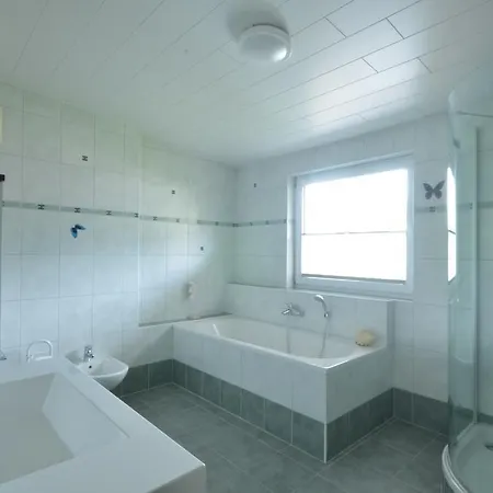 شاليه يوليا زيل أم سي